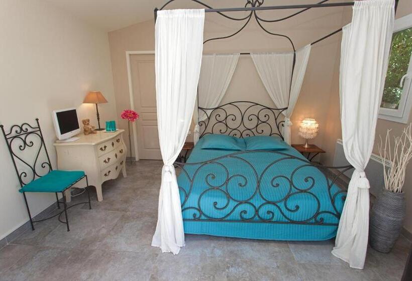 标准间带露台, Le Mas De Bertagne