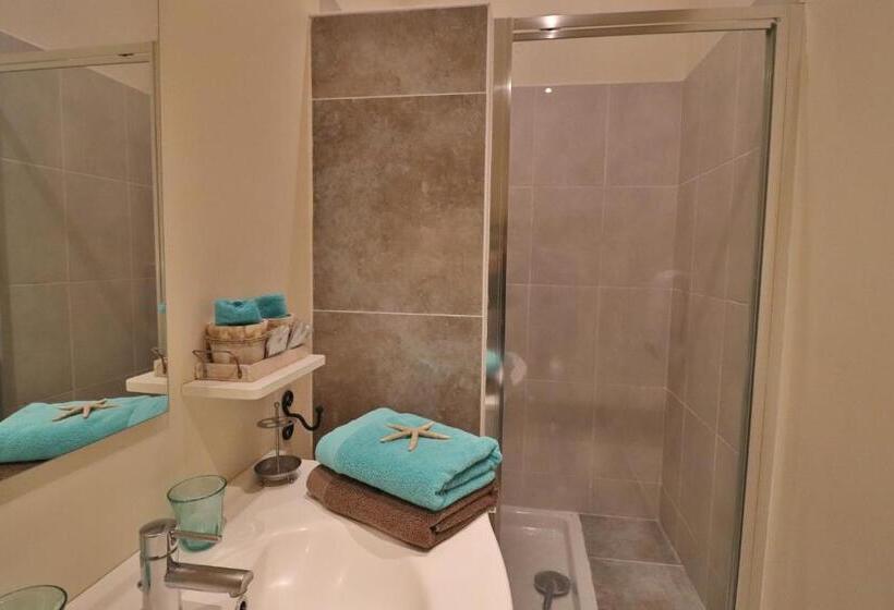 标准间带露台, Le Mas De Bertagne