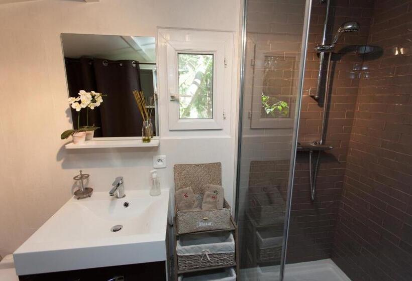 带露台的标准工作室, Le Mas De Bertagne