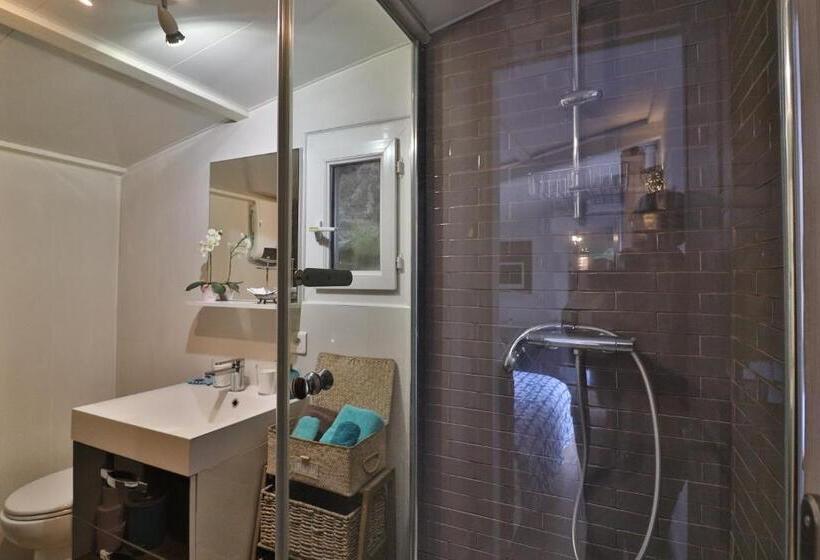 带露台的标准工作室, Le Mas De Bertagne