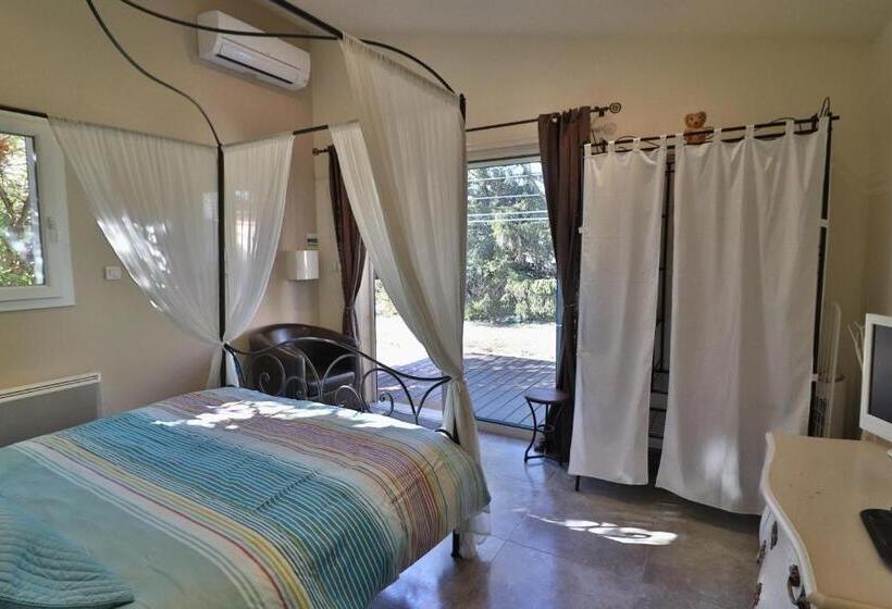 标准间带露台, Le Mas De Bertagne