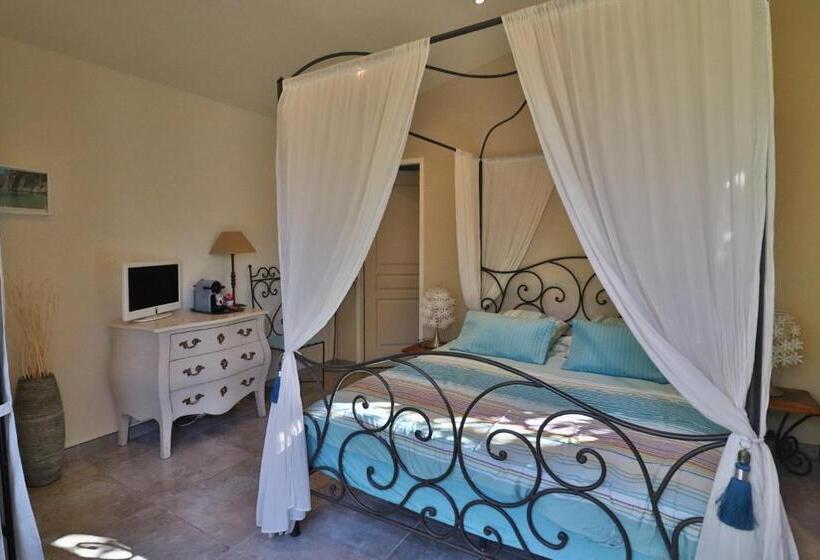 标准间带露台, Le Mas De Bertagne