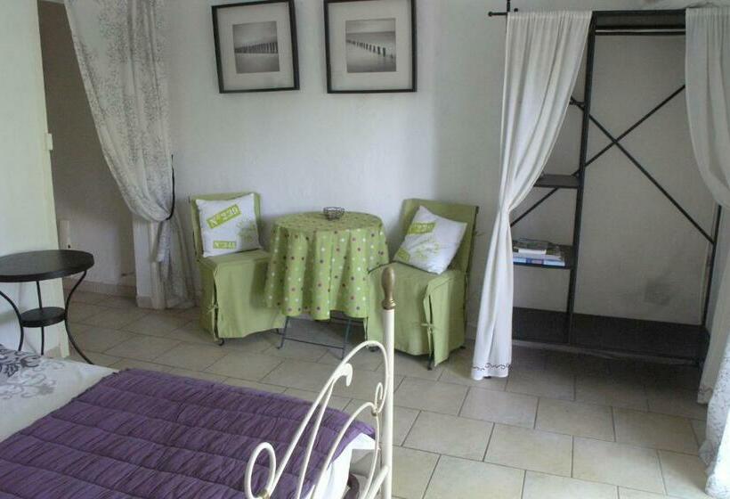 Номер Deluxe, Les Jardins D Avène