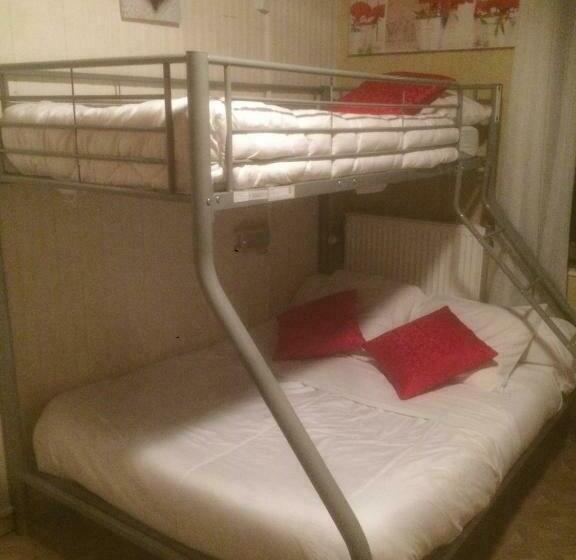 חדר סטנדרט לשלושה, Edelweiss