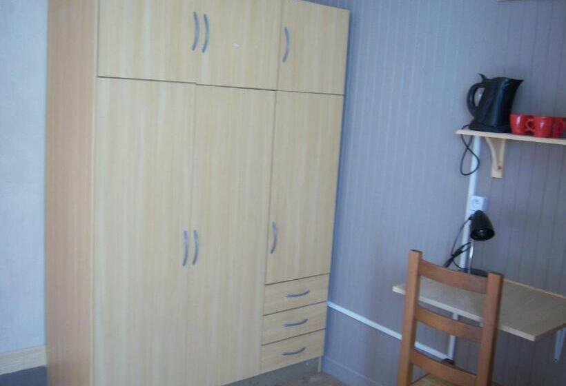 חדר משפחתי, Edelweiss