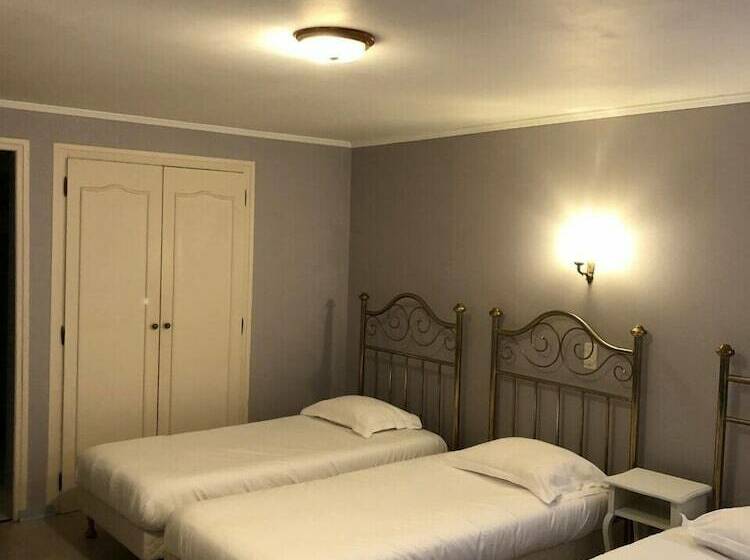 Семейный Номер, Hôtel Emilie