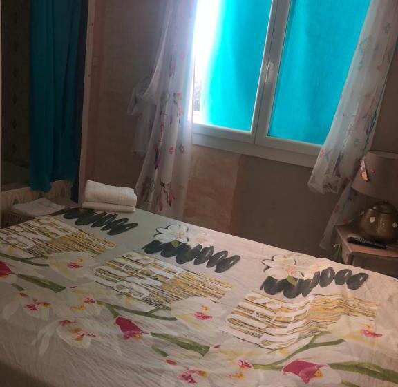 스탠다드 룸, Hôtel Restaurant Le Delta