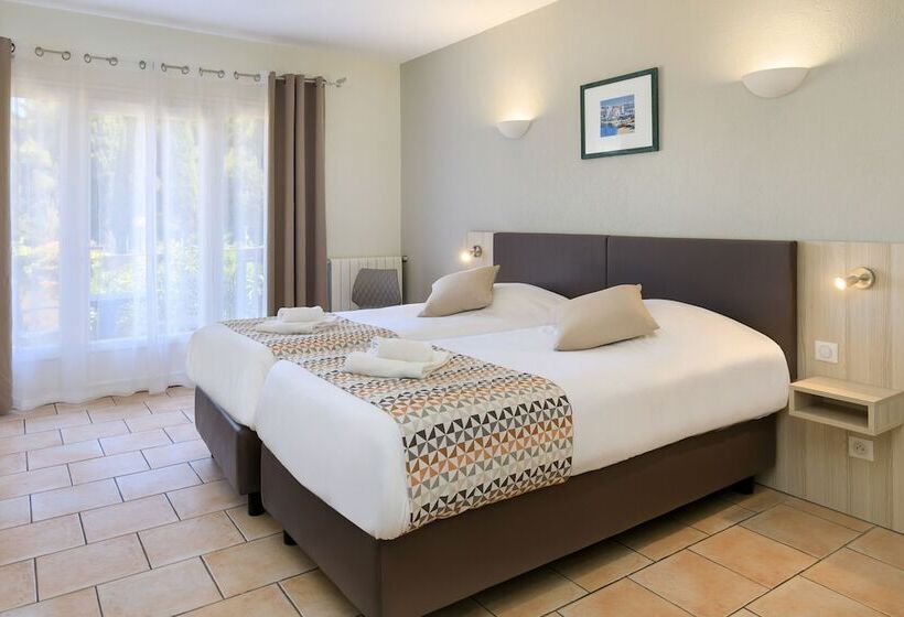 标准间, Joseph Charles