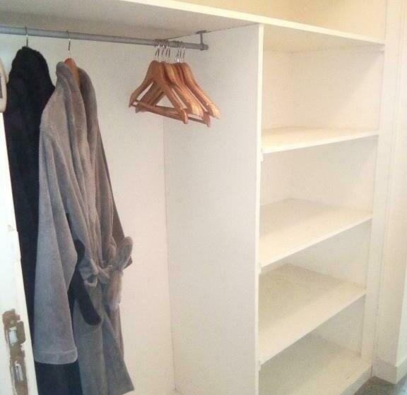 标准间, Lenard Charles Bed & Breakfast