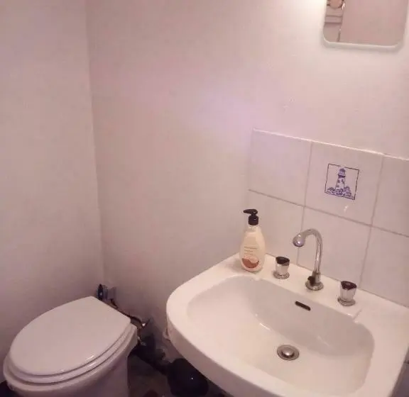 スタンダードルーム, Lenard Charles Bed & Breakfast