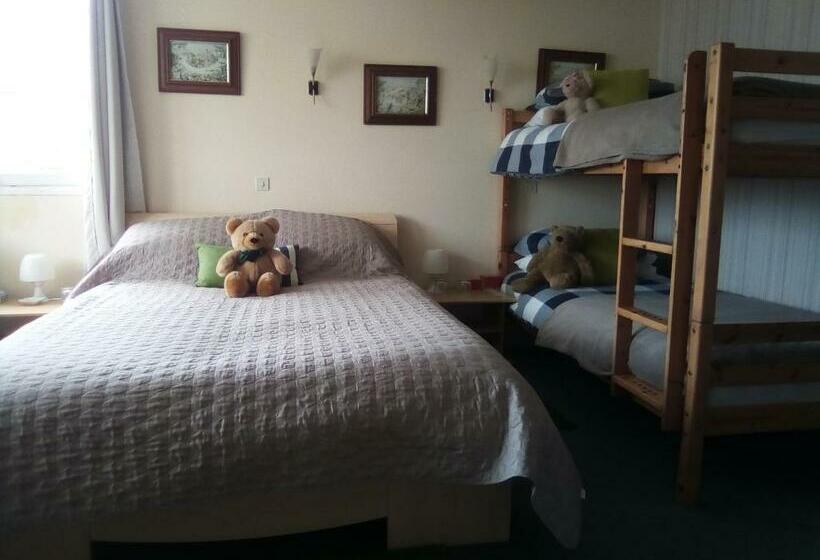 غرفة عائلية, Lenard Charles Bed & Breakfast