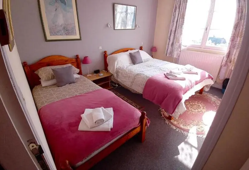トリプルクラシックルーム, Lenard Charles Bed & Breakfast