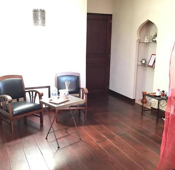 اتاق استاندارد, Aux Anges Gardiens