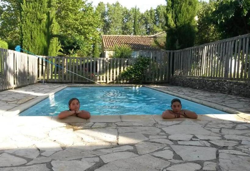 חדר סטנדרט, Chambres D Hôtes Aux Tournesols