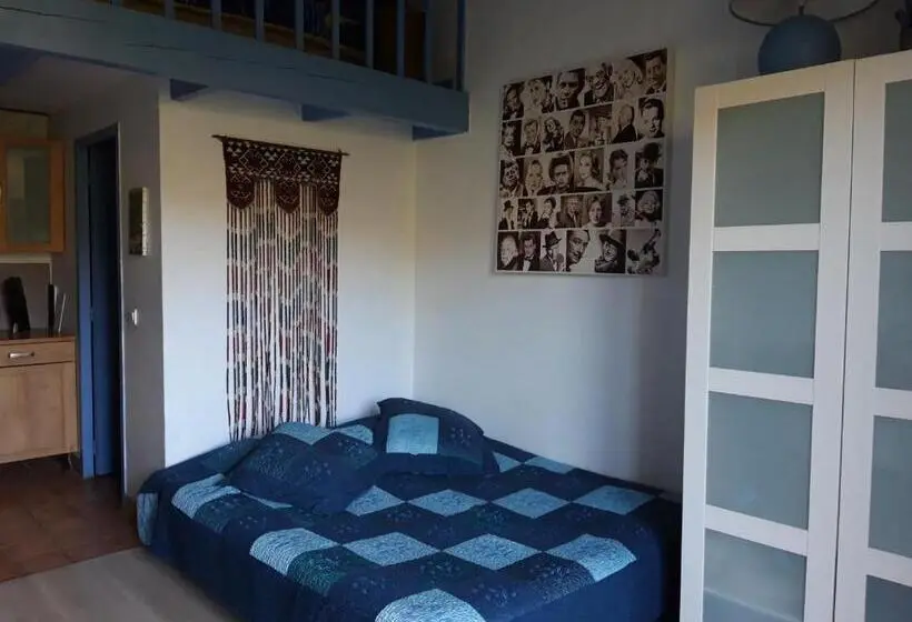 Standard-studio, Chambres D Hôtes Aux Tournesols
