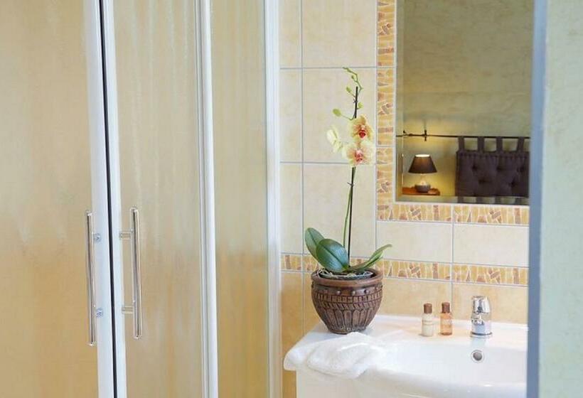 Номер Стандарт, La Grange De Boulaines