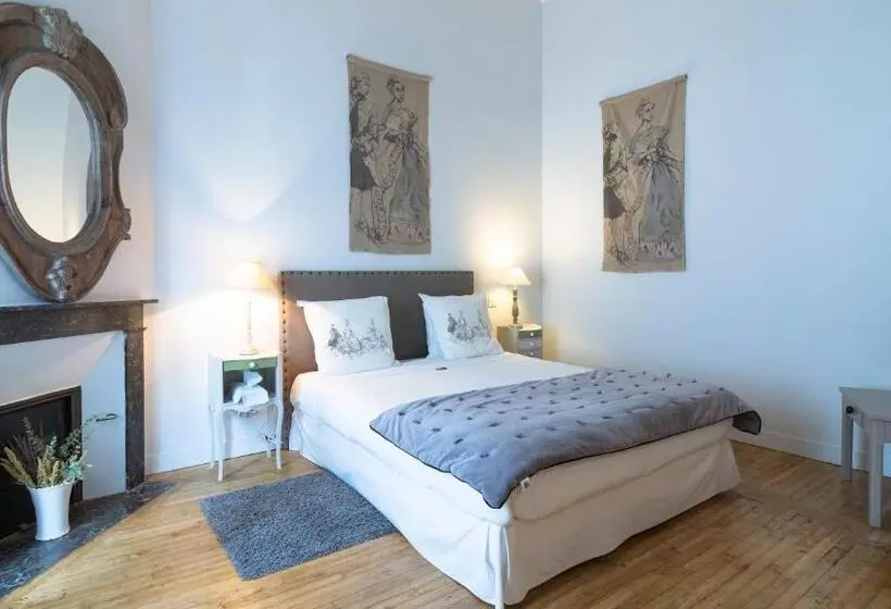 Standard Kolmen Hengen Huone, La Maison De Marc