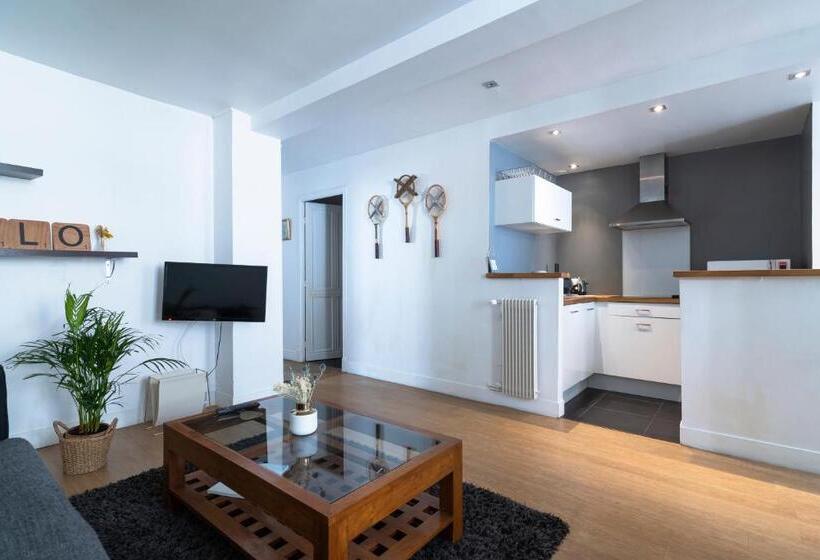 شقة غرفة واحدة, La Maison De Marc