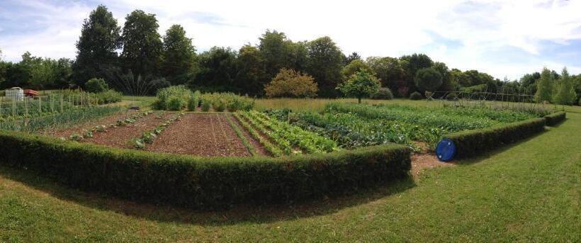 غرفة قياسية مزوَّدة بشُرفة, La Roseraie