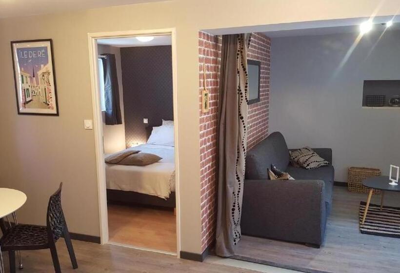 منزل غرفة نوم واحدة, La Roseraie