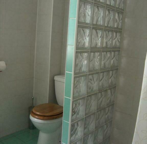 غرفة قياسية, Le Petit Chat