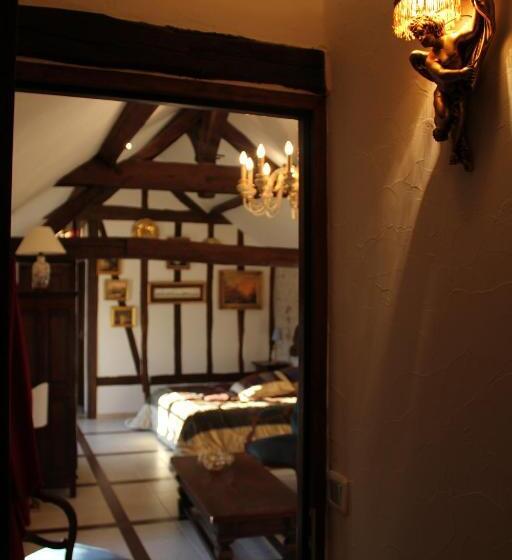 Хижина, Le Relais De La Tour