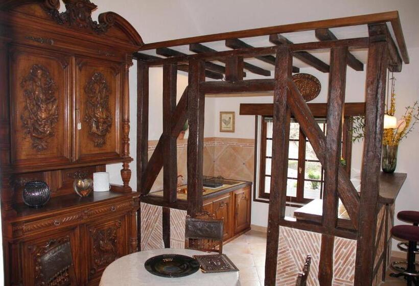 سوییت لوکس, Le Relais De La Tour