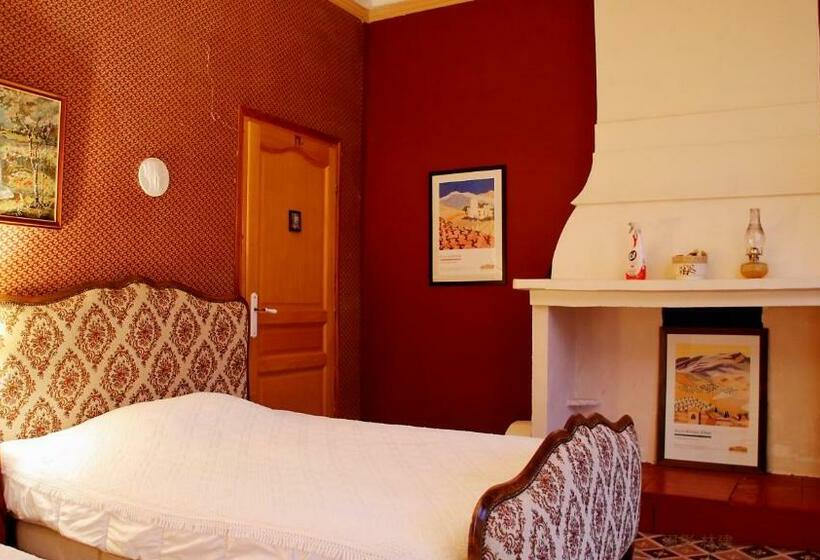 标准间, Les Volets Bleus