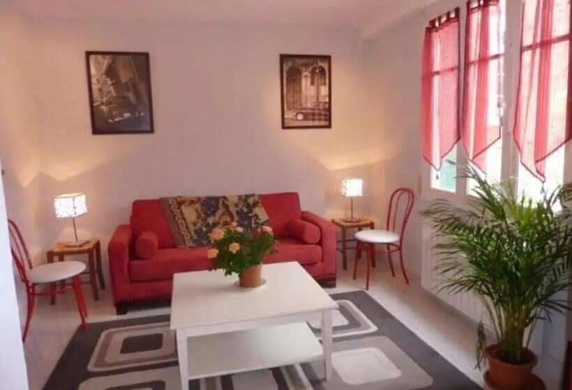 Huoneisto 1 Makuuhuone, Maison D Hôtes Les Belles De Mai