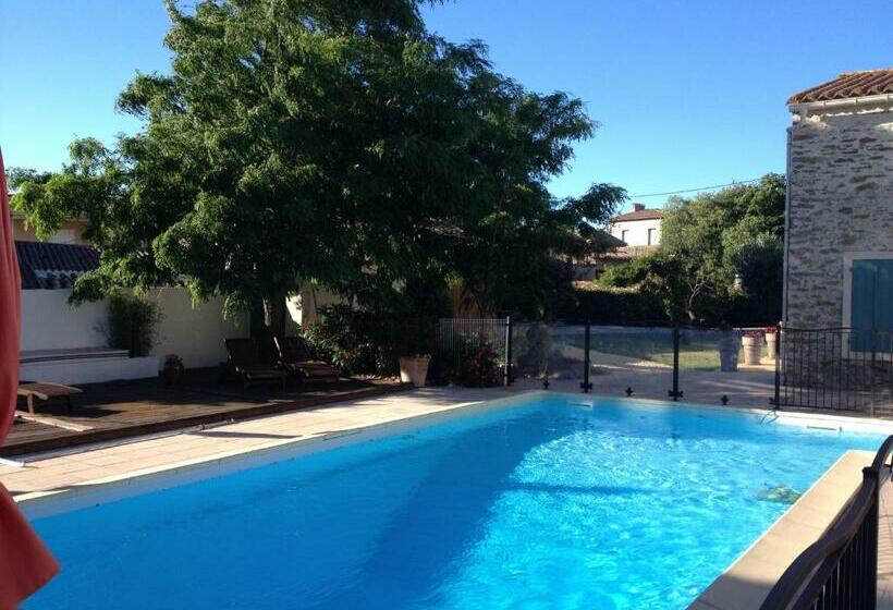 Дом 1 Спальня, Maison De Margot