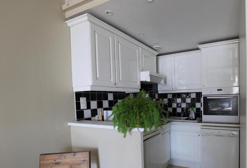 Дом 1 Спальня, Maison De Margot