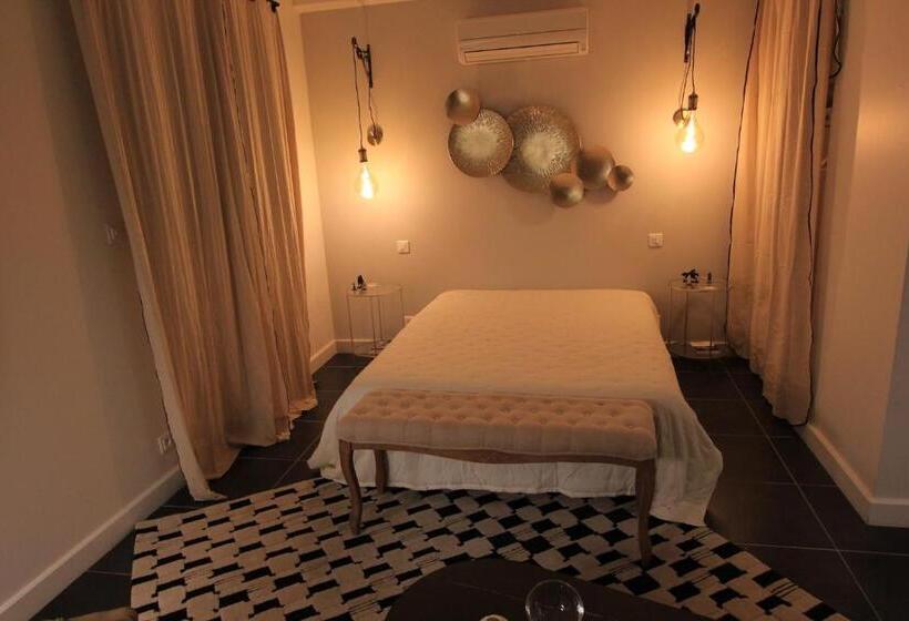 デラックスルーム, Mas Paloma