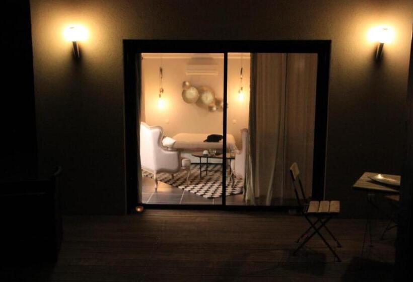 デラックスルーム, Mas Paloma