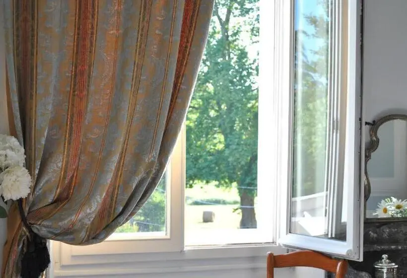Deluxe-huone Puutarhanäkymä, Villa Hortebise
