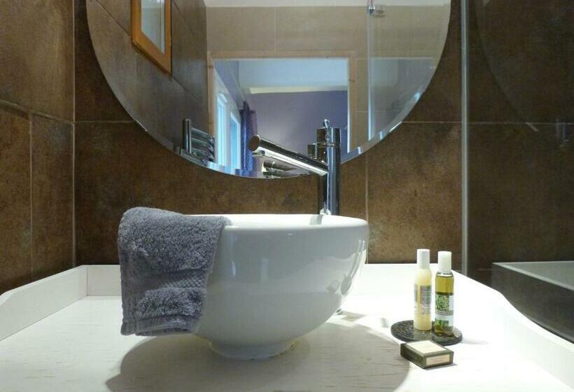 컴포트 룸, Villa Manon