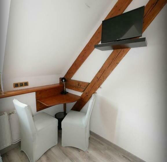 غرفة قياسية, Auberge De La Rivière