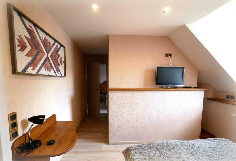 شقة من غرفة نوم واحدة متصلة, Auberge De La Rivière