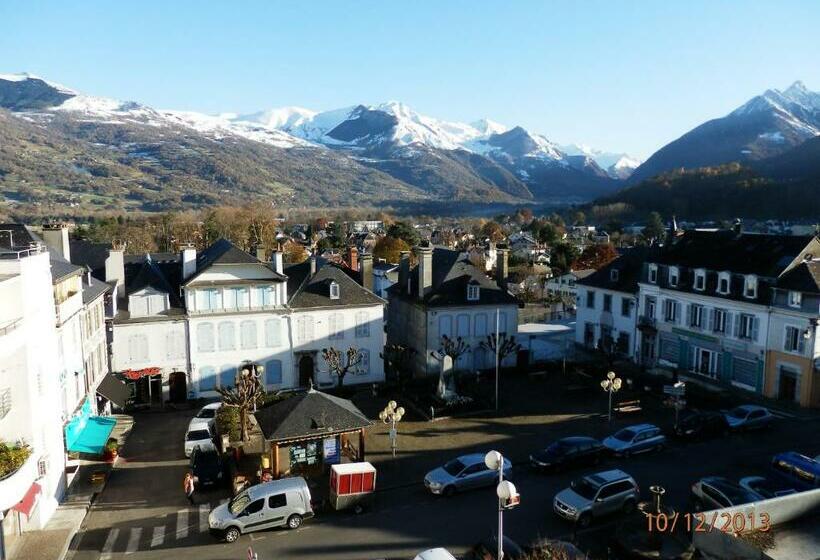 スタンダードトリプルルーム, Hôtel Café Les Fleurs