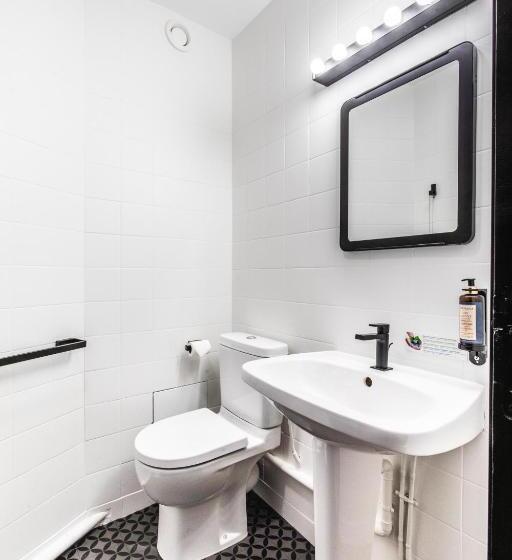 스탠다드 룸, Lanjuinais