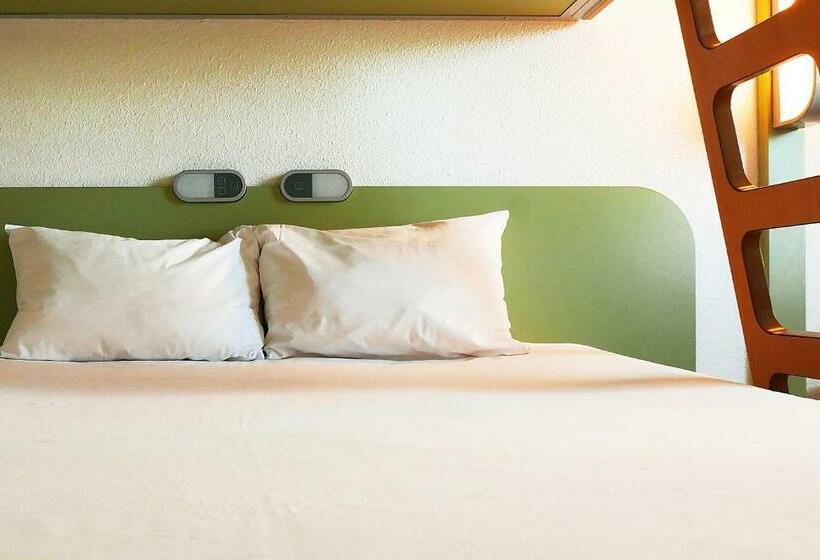 스탠다드 트리플 룸, Ibis Budget Laval