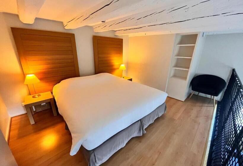 スタンダードルーム, La Saline Royale