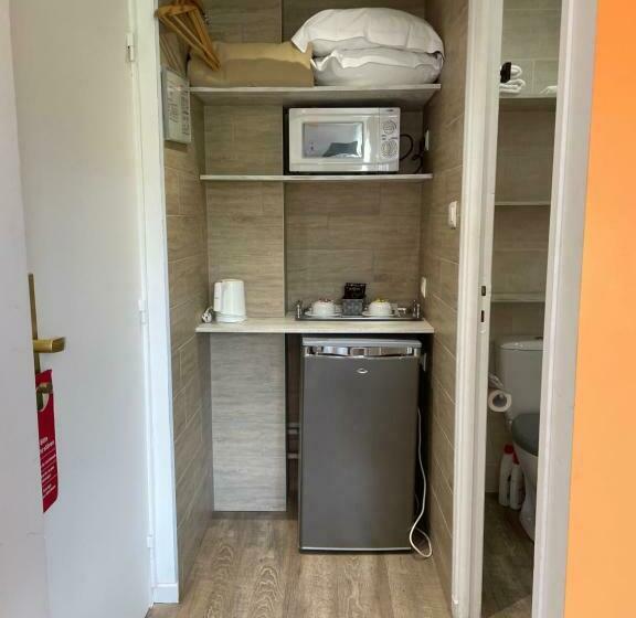 חדר סטנדרט, L'abribis