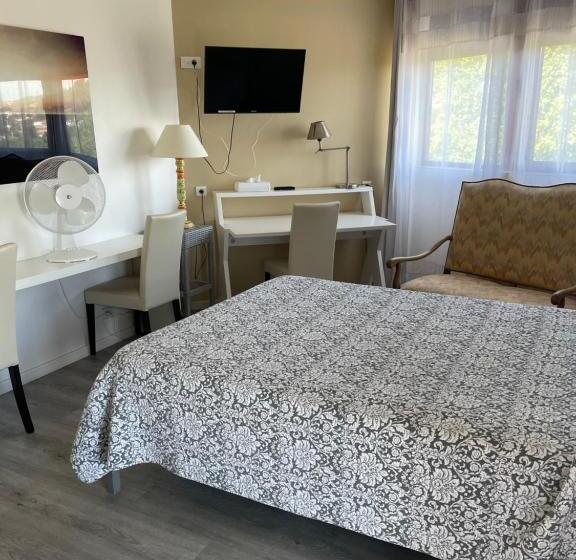 חדר משפחתי, L'abribis