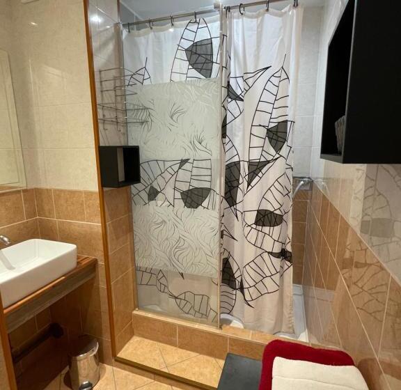 סוויטה משפחתית, L'abribis