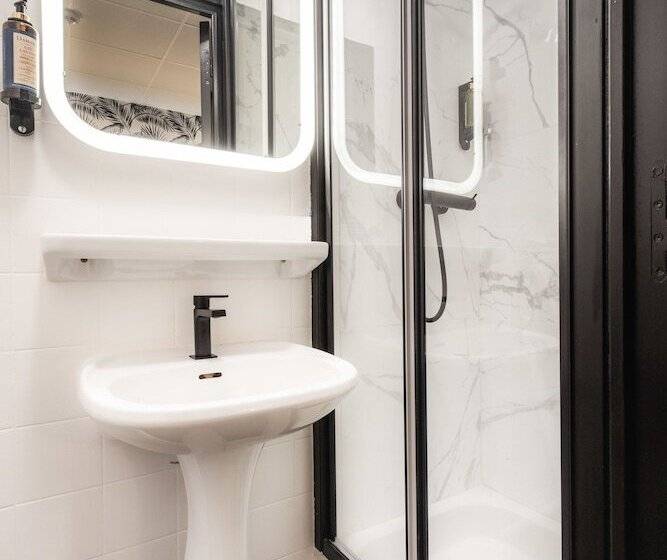 스탠다드 룸, Lanjuinais