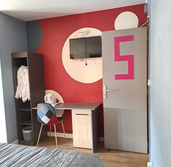 四人标准间, Le Petit Pecheur