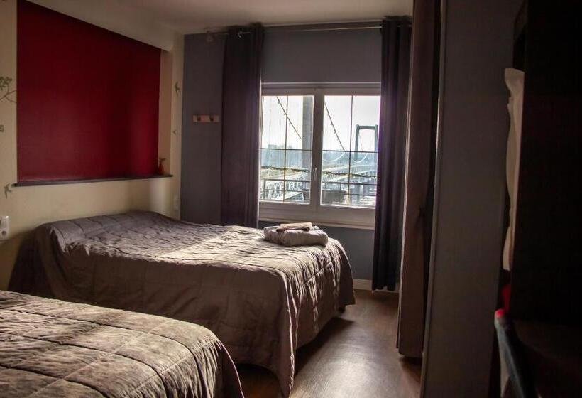 四人标准间, Le Petit Pecheur