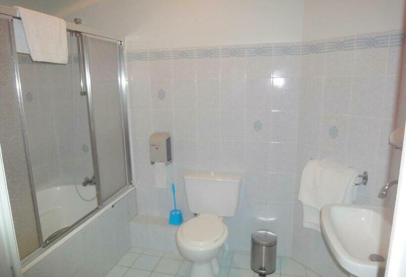 חדר סטנדרט, Restaurant La Grenouillère