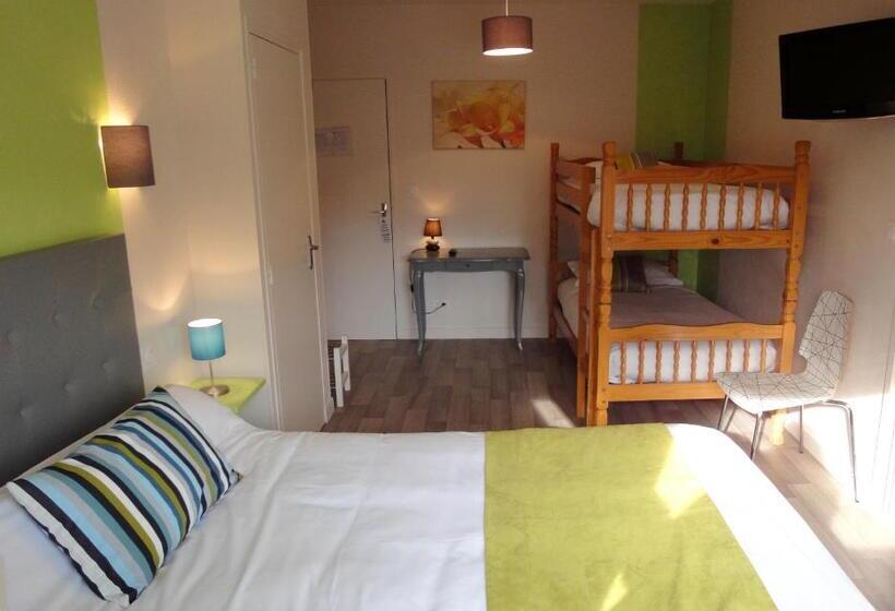 חדר סטנדרט לארבעה, Restaurant La Grenouillère