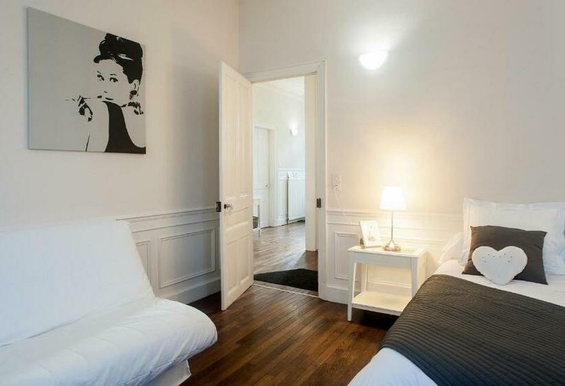 수피리어 룸, Au Fil De Troyes